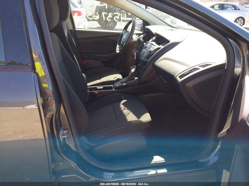 2017 FORD FOCUS auction photo 5