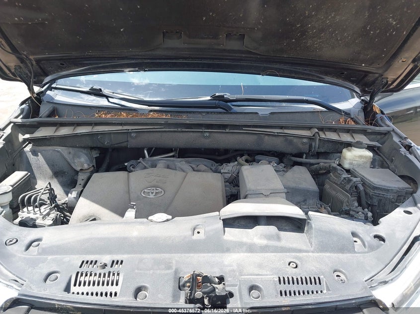 VIN 5TDJZRFH0HS475099 2017 TOYOTA HIGHLANDER XLE