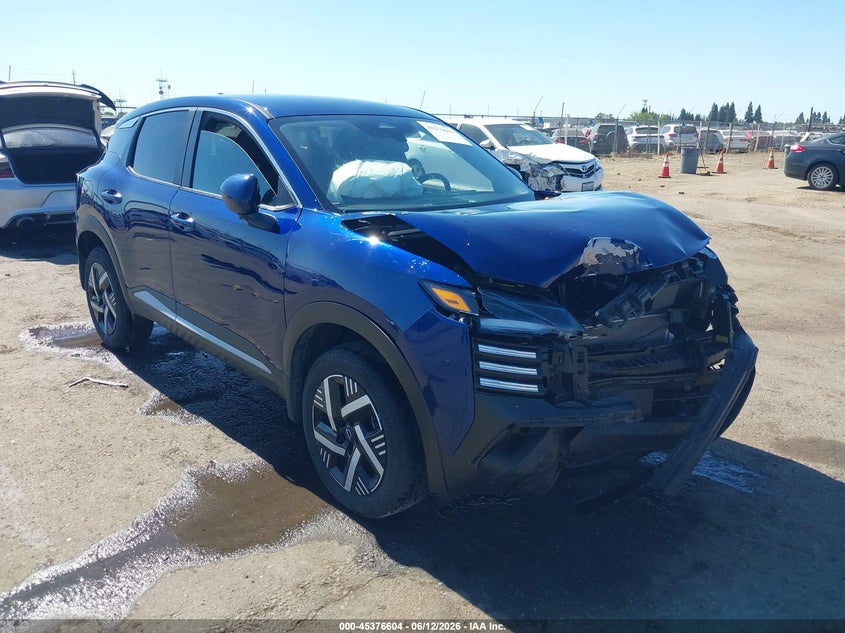 2025 Nissan Kicks
