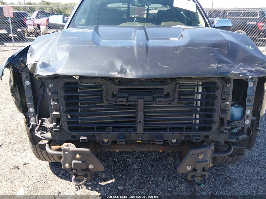 CHEVROLET SILVERADO 1500 2018 VIN 3GCUKSEC1JG252301