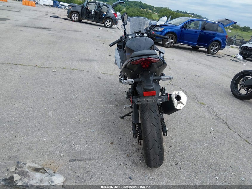 2025 Kawasaki Ex500 A/B VIN: ML5EXGJ19SDA45769 Lot: 45376652