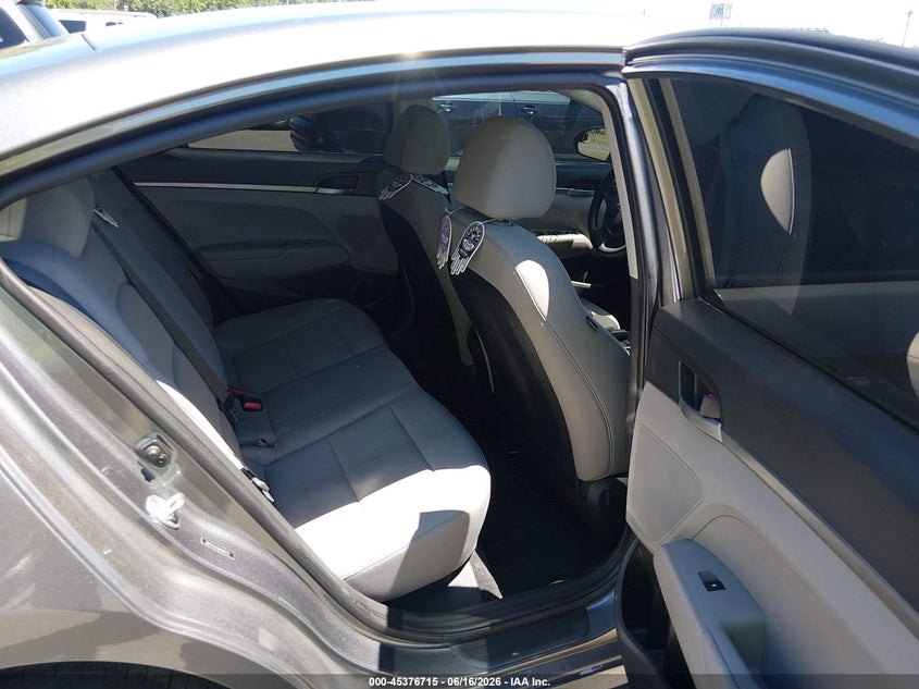 VIN 5NPD74LF9JH286732 2018 HYUNDAI ELANTRA SE