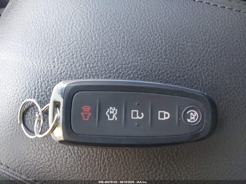 VIN 1FADP3N28HL324709 2017 FORD FOCUS TITANIUM