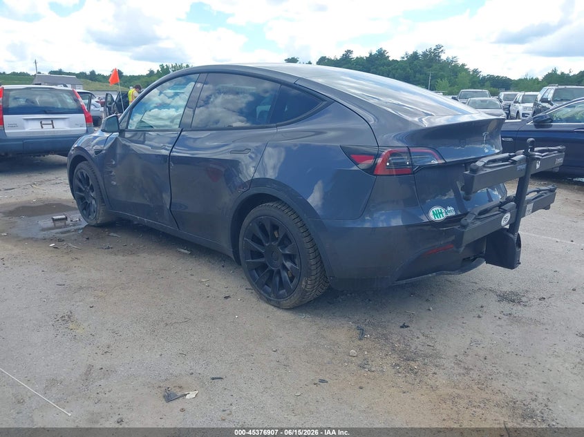 2021 TESLA MODEL Y auction photo 3