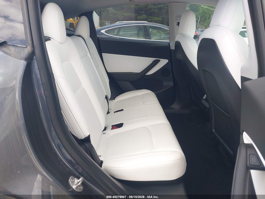 2021 TESLA MODEL Y auction photo 8