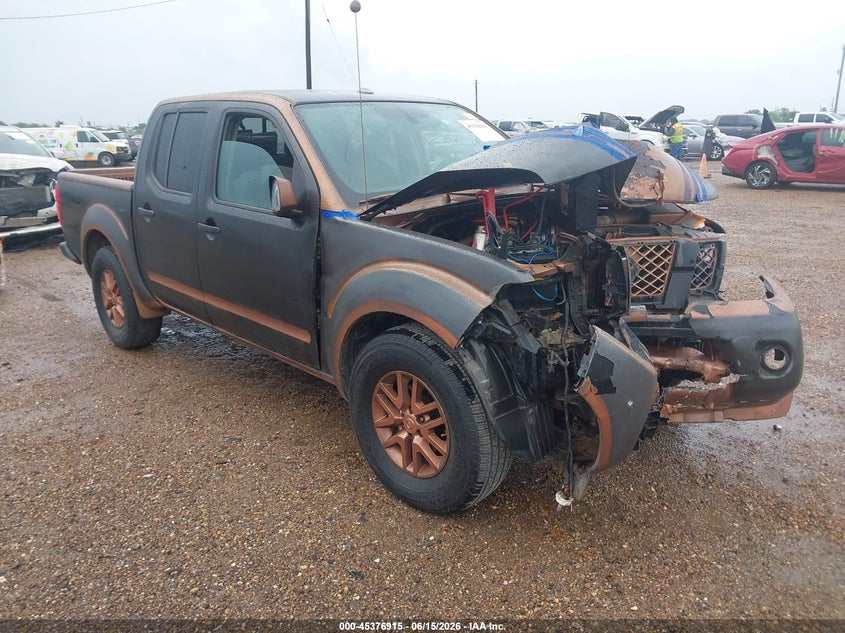 2017 NISSAN FRONTIER auction photo 1