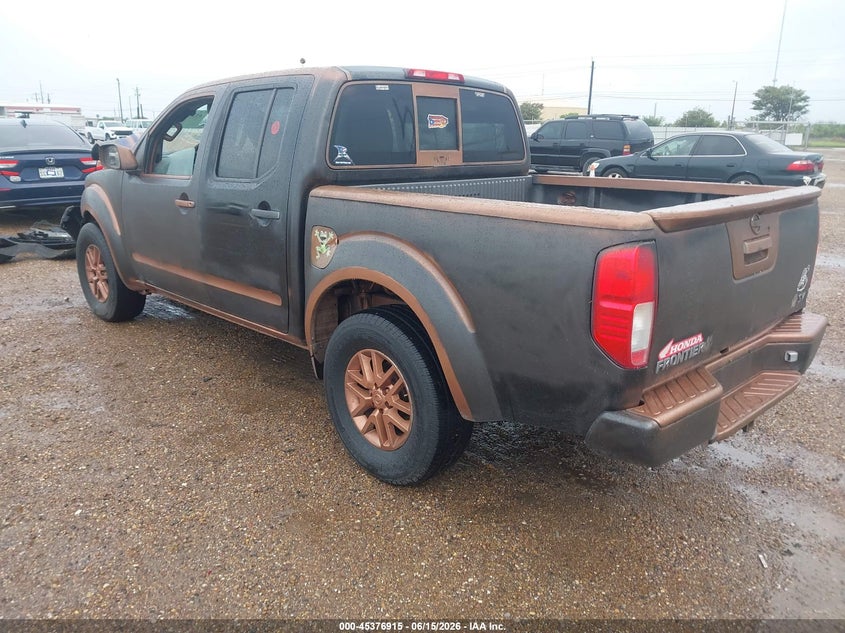 2017 NISSAN FRONTIER auction photo 3
