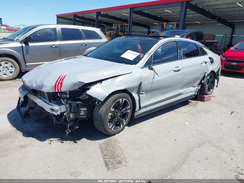 2023 KIA K5 auction photo 2