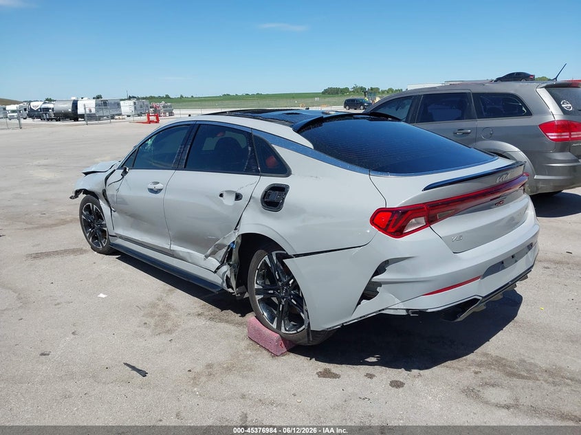 2023 KIA K5 auction photo 3