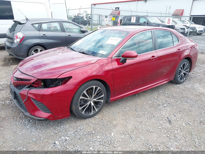 2018 Toyota Camry Se 4T1B11HK4JU626240 photo 1