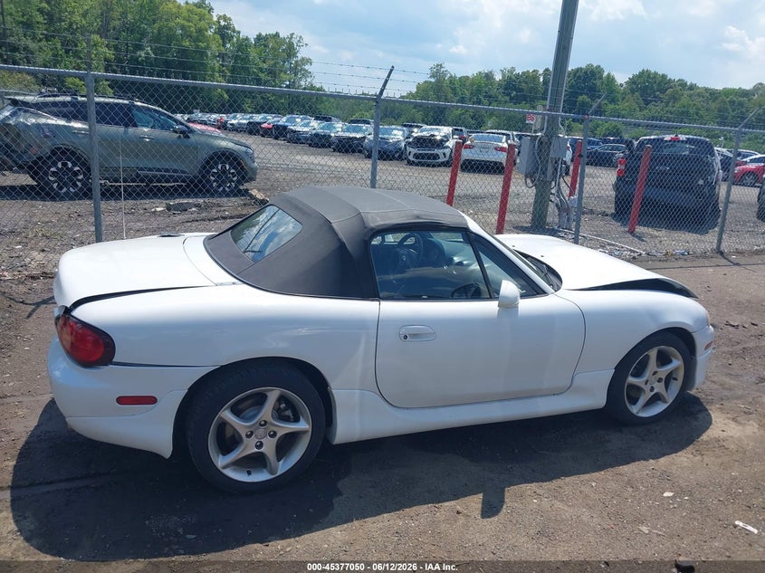 2003 Mazda Mx-5 Miata Cloth/Ls/Se/Shinsen VIN: JM1NB353330300608 Lot: 45377050