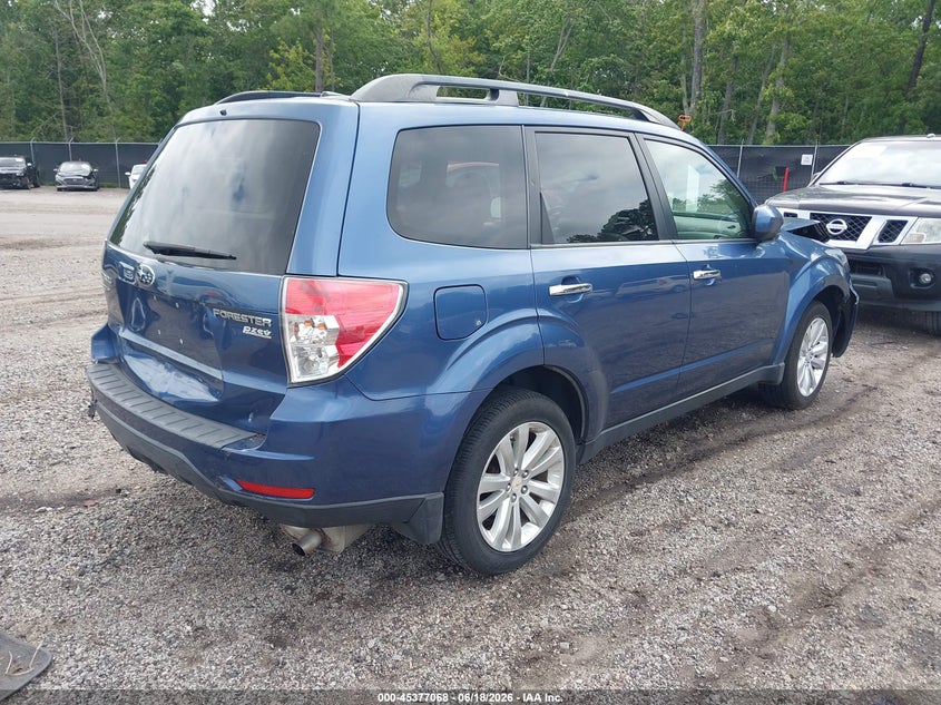 2013 SUBARU FORESTER auction photo 4