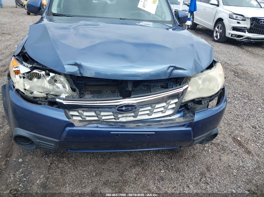 2013 SUBARU FORESTER auction photo 6