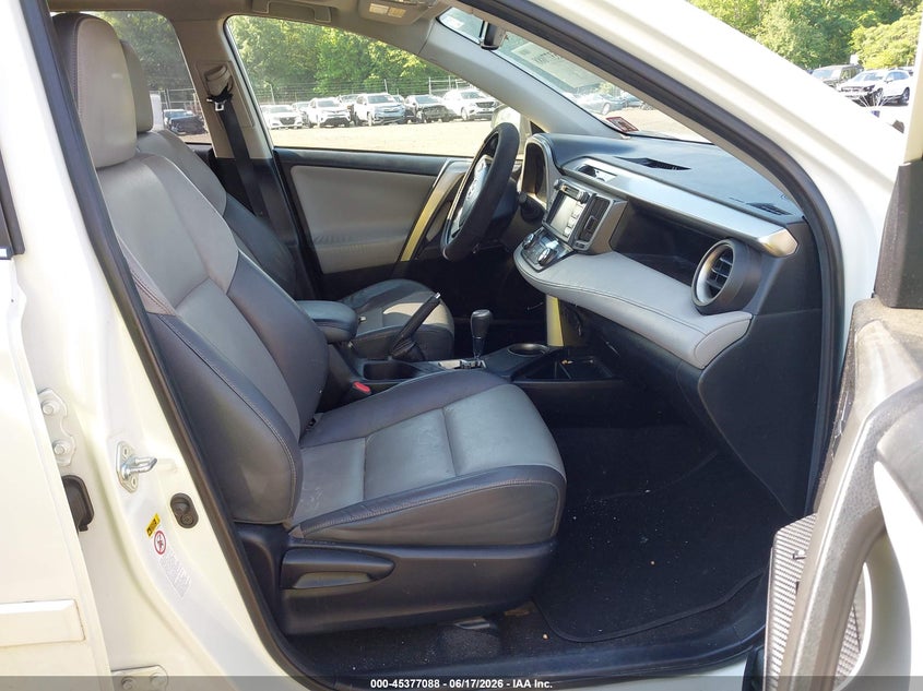 2015 TOYOTA RAV4 auction photo 5