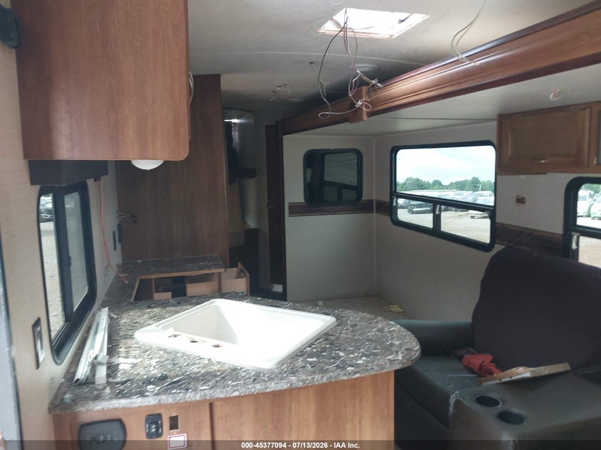 2015 KEYSTONE KEYSTONE auction photo 5