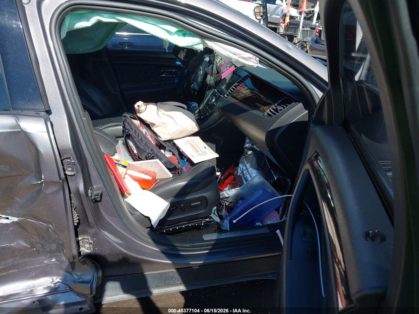 2013 FORD TAURUS auction photo 5