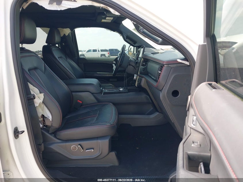 2024 FORD EXPEDITION auction photo 5