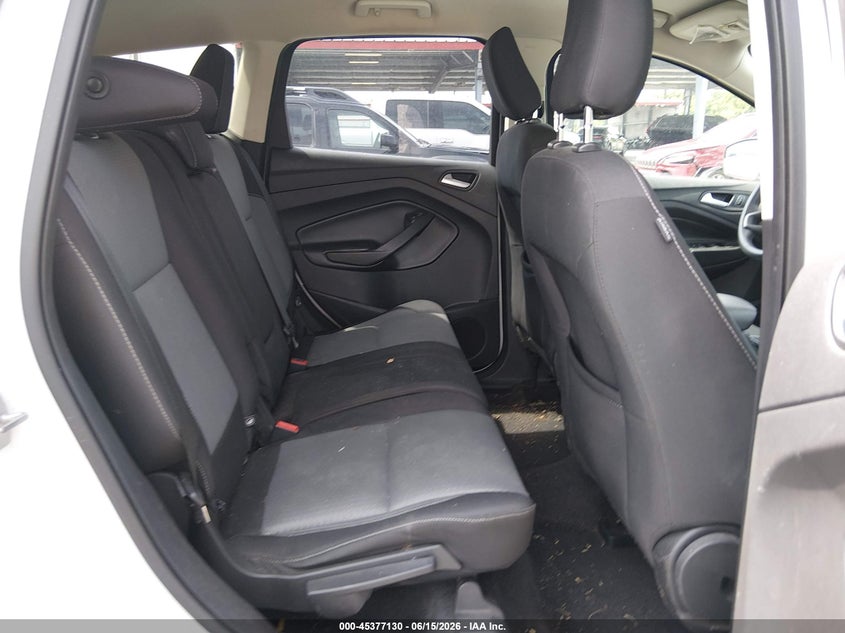 VIN 1FMCU0GD5JUB62013 2018 FORD ESCAPE SE