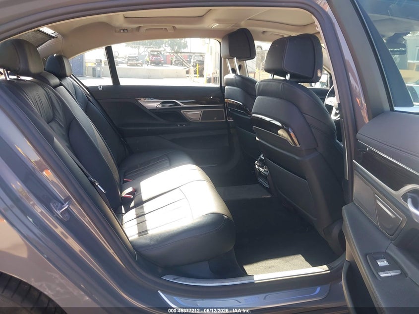 2020 BMW 740I auction photo 8