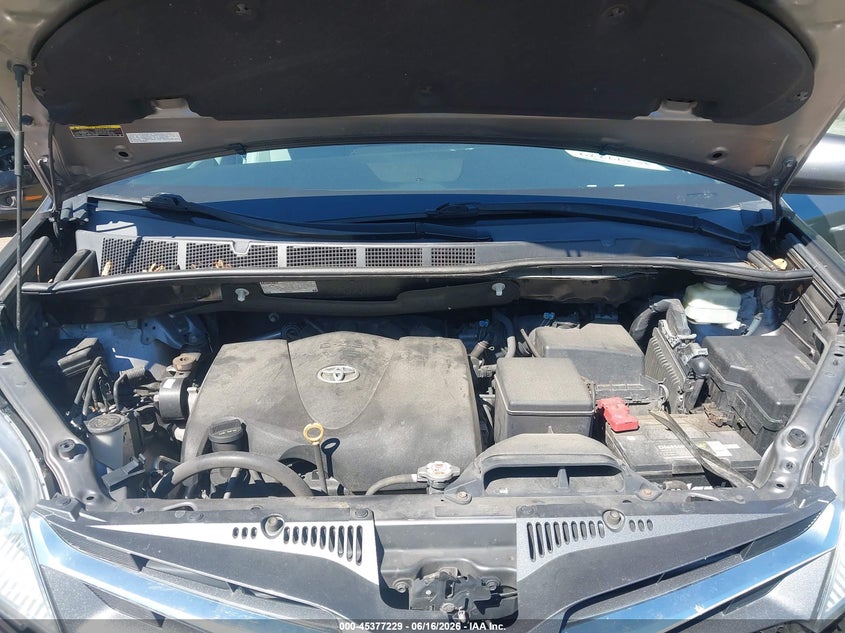 2018 TOYOTA SIENNA VAN 3.5L V-6 DI, DOHC, VVT, 296HP