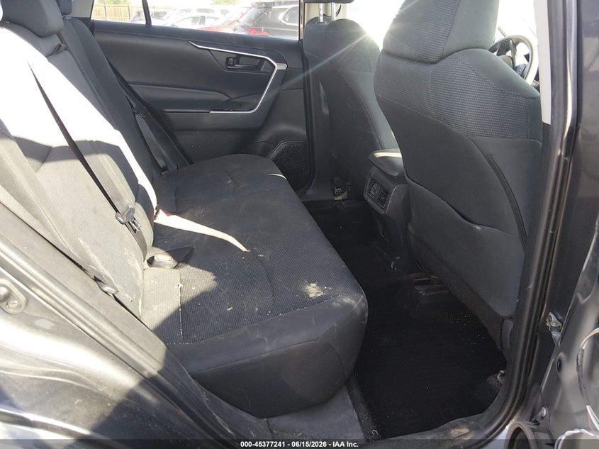 VIN 2T3F1RFV7NW313578 2022 TOYOTA RAV4 LE