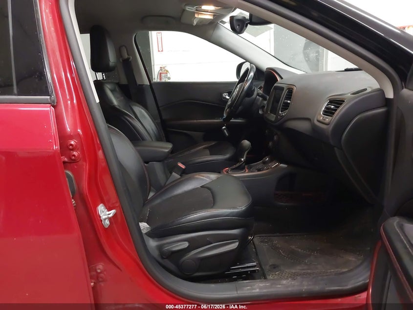 2017 JEEP NEW COMPASS auction photo 5
