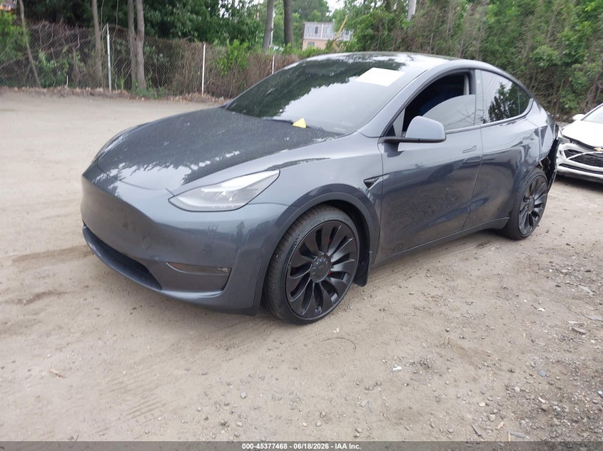 TESLA MODEL Y - zdjęcie 2