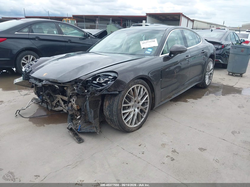 2018 PORSCHE PANAMERA auction photo 2