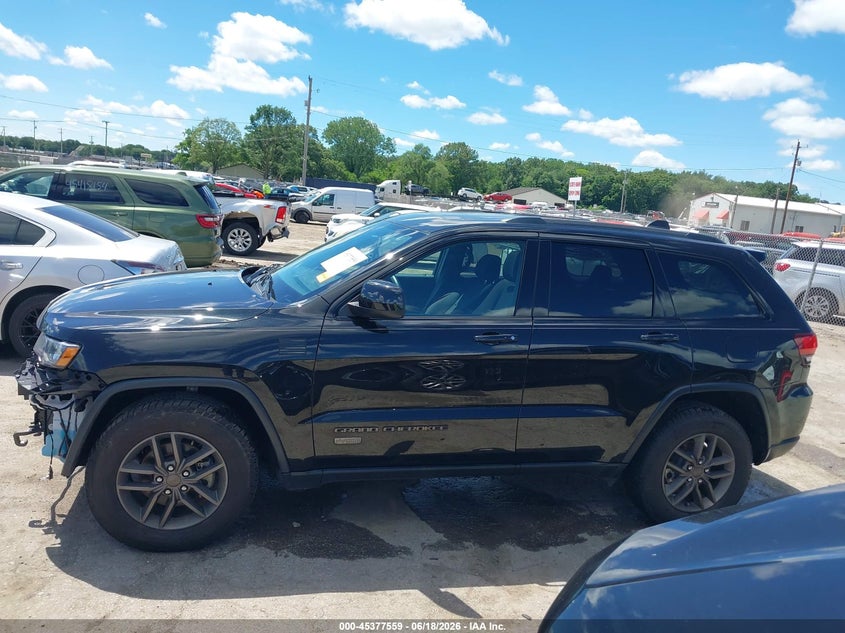 JEEP GRAND CHEROKEE - zdjęcie 15