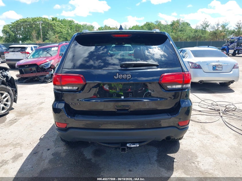JEEP GRAND CHEROKEE - zdjęcie 17