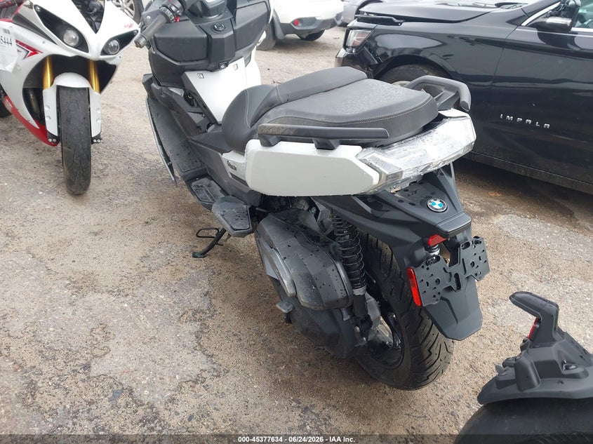 2024 BMW C 400