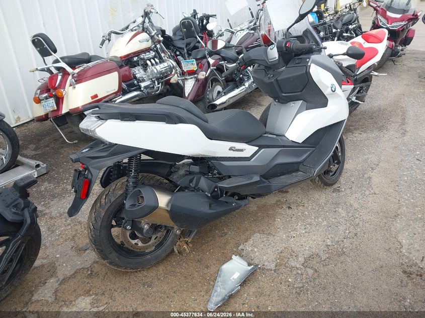 2024 BMW C 400
