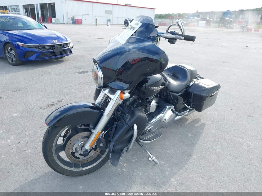 2011 HARLEY-DAVIDSON STREET GLIDE SPORT_BIKE 2