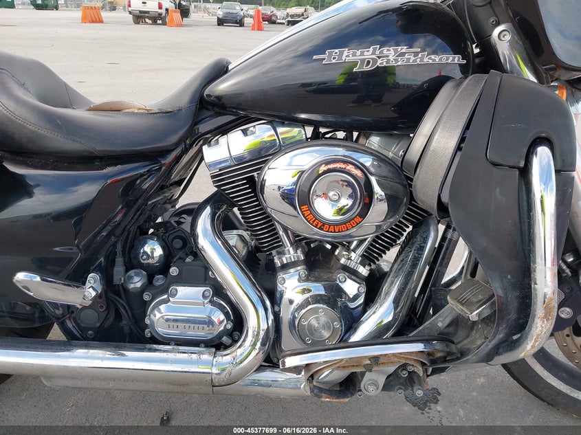 2011 Harley-Davidson Flhx VIN: 1HD1KB41XBB636217 Lot: 45377699