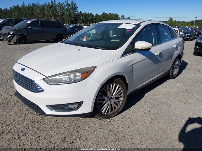 Vin: 1fadp3j20jl314381, lot: 45875749, ford focus titanium 20182