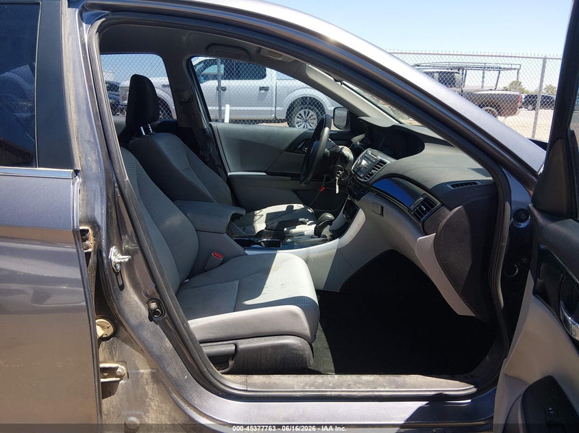 2017 HONDA ACCORD auction photo 5