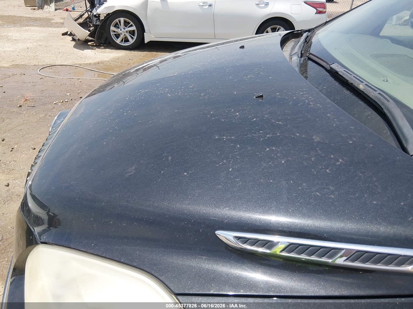 2010 BUICK ENCLAVE auction photo 6