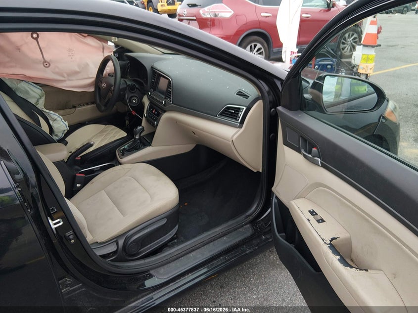 VIN KMHD84LF9JU452438 2018 HYUNDAI ELANTRA SEL