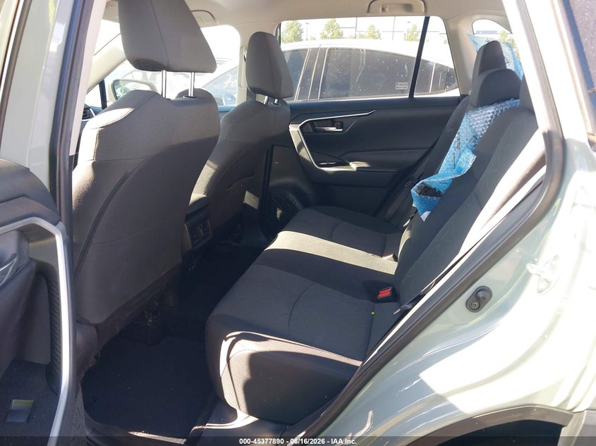 VIN 2T3W1RFV8MW163057 2021 TOYOTA RAV4 XLE