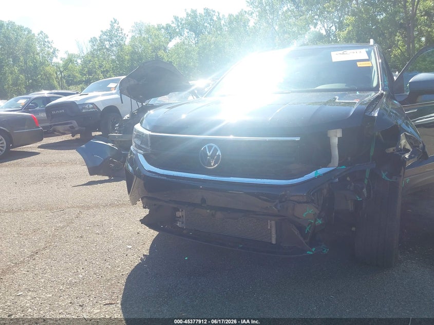 2022 VOLKSWAGEN TAOS auction photo 6