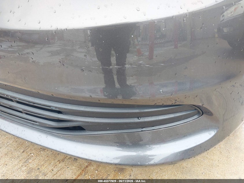 2020 CHRYSLER VOYAGER auction photo 6