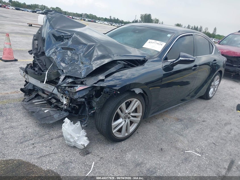 Vin: jthaa1d27n5122446, lot: 45875915, lexus is 300 20222