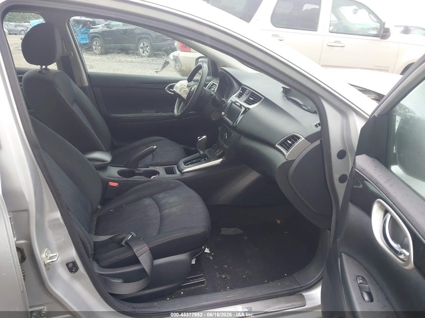 2019 NISSAN SENTRA auction photo 5