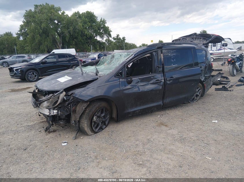 Vin: 2c4rc1fg6lr126611, lot: 45876179, chrysler pacifica touring 20202