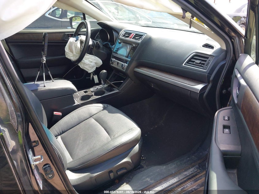 2016 SUBARU OUTBACK auction photo 5