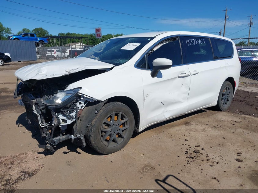 Vin: 2c4rc1cg5lr110985, lot: 45876469, chrysler voyager lx 20202
