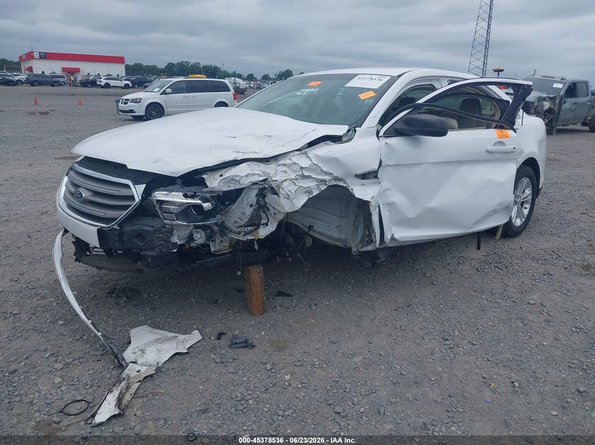 Vin: 1fahp2d85jg122863, lot: 45876522, ford taurus se 20182