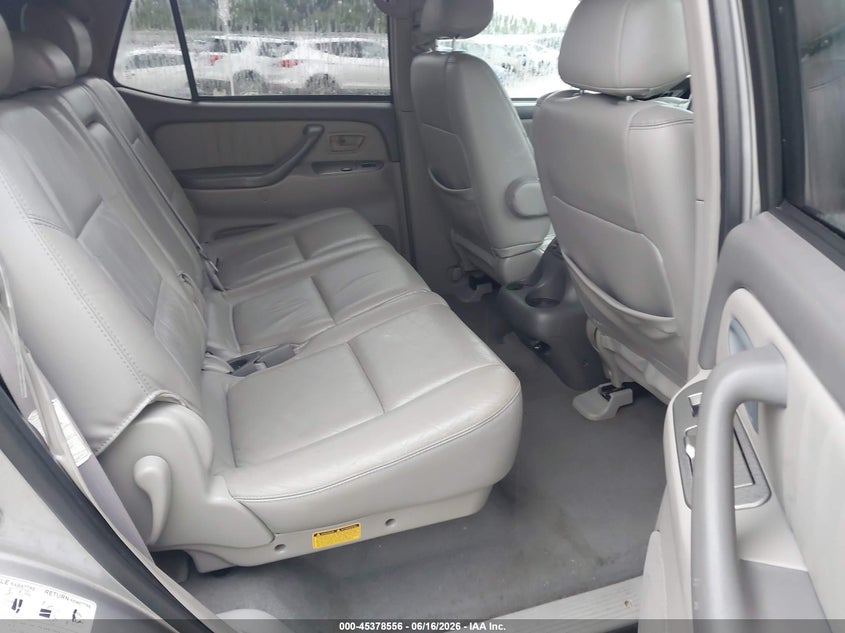 2002 Toyota Sequoia Limited V8 VIN: 5TDZT38A42S116301 Lot: 45378556