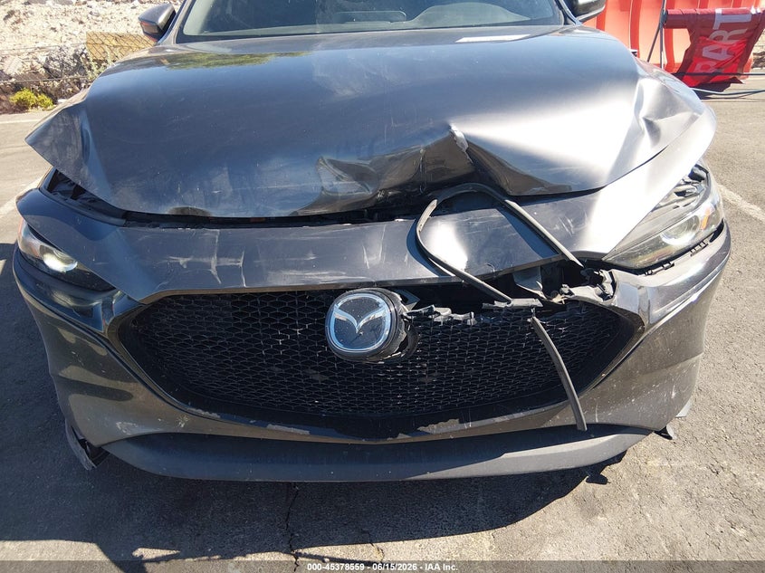 2020 MAZDA MAZDA3 auction photo 6