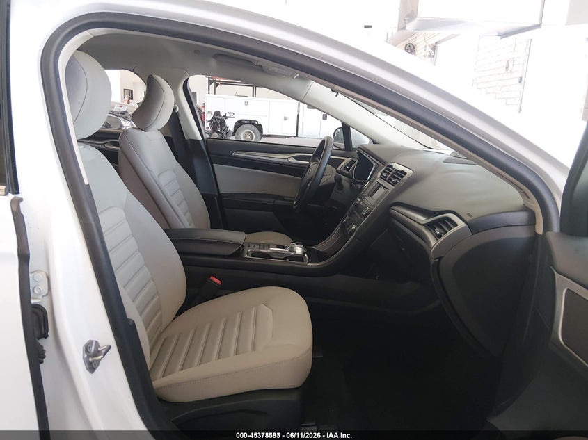 2018 FORD FUSION HYBRID auction photo 5